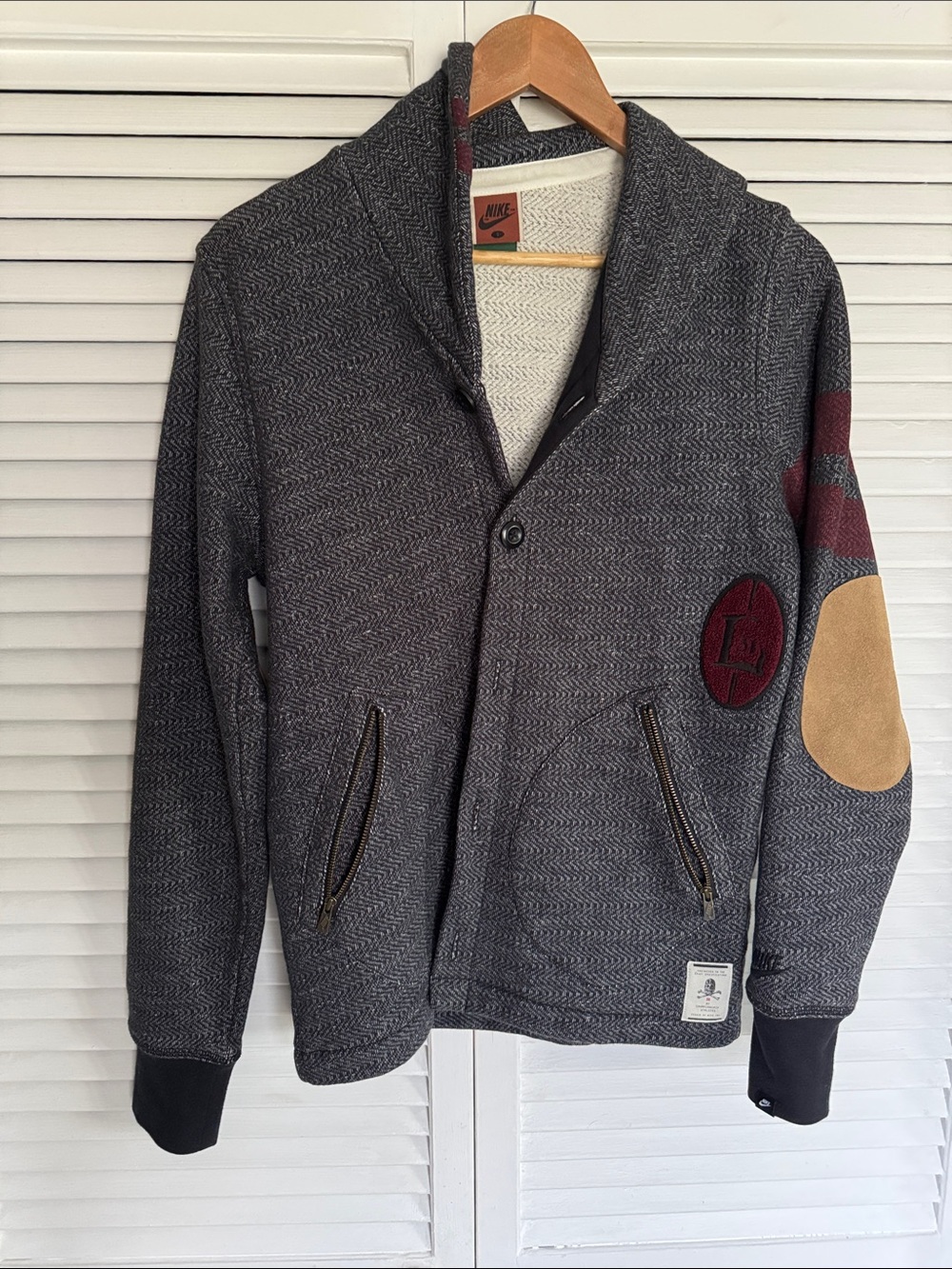 Nike Men’s Charcoal Shawl Collar Cardigan with Burgundy Patch